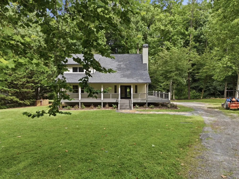 124 W Mountain Meadows Hayesville, NC 28904