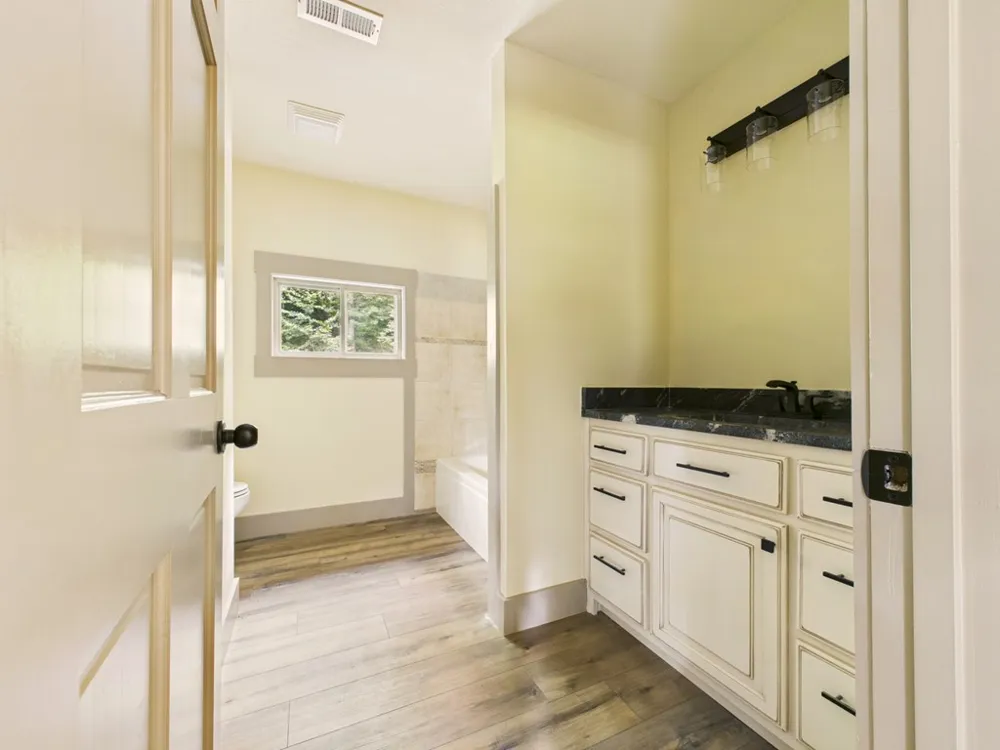 124 W Mountain Meadows Hayesville, NC 28904