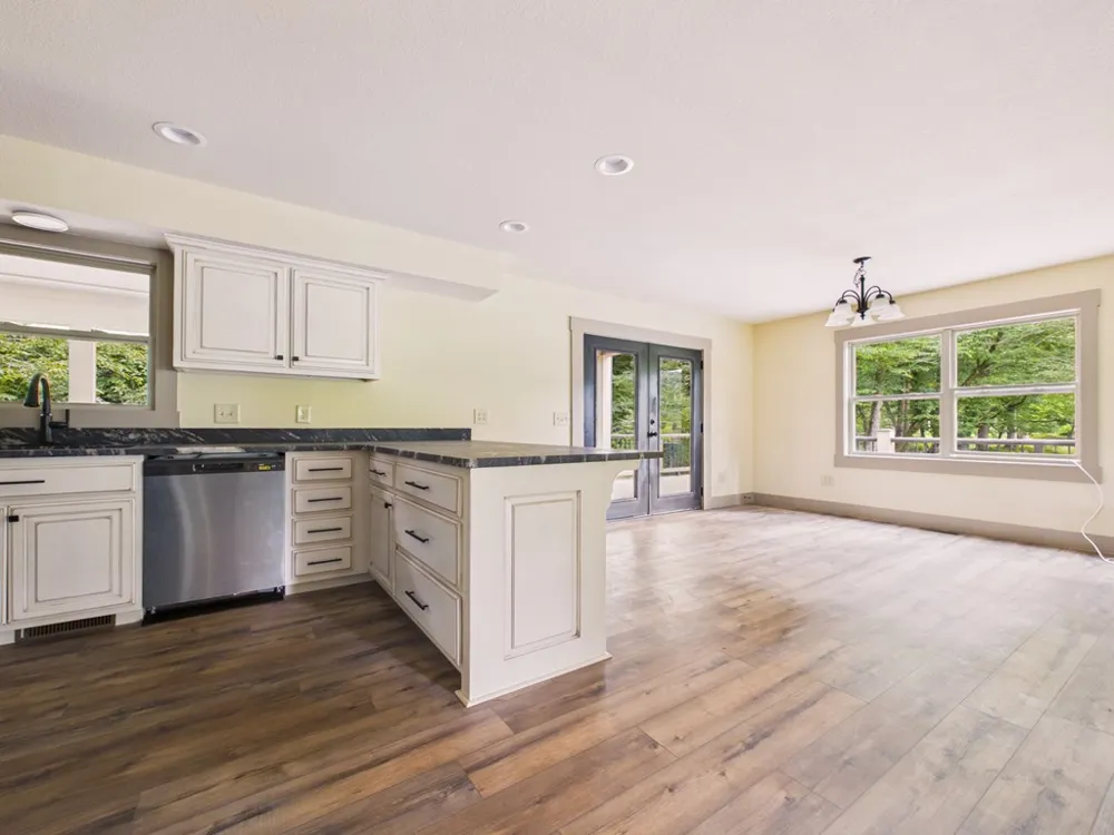 124 W Mountain Meadows Hayesville, NC 28904