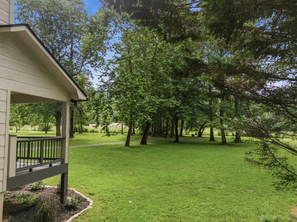 124 W Mountain Meadows Hayesville, NC 28904