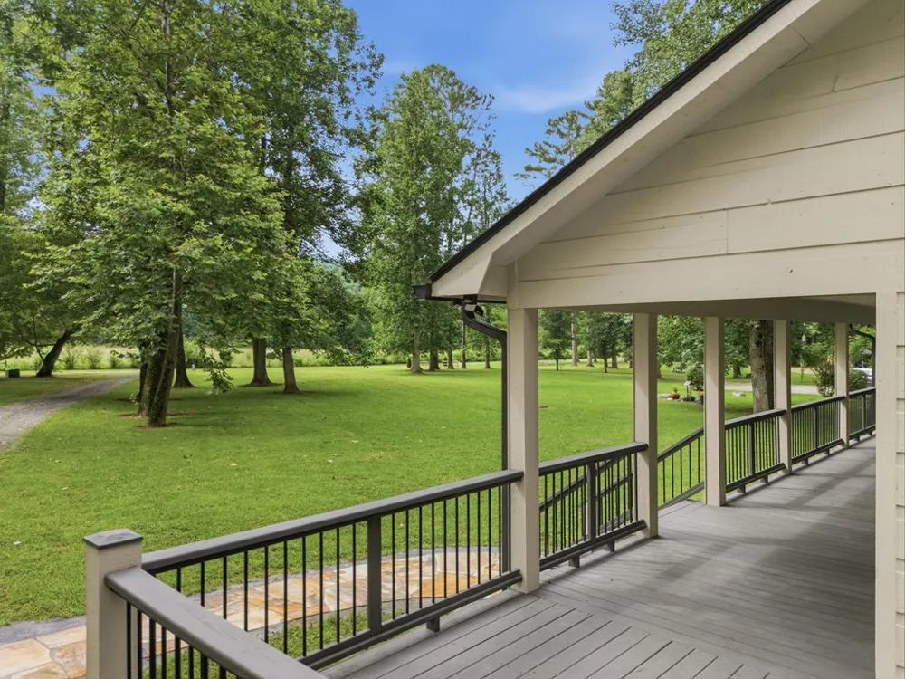 124 W Mountain Meadows Hayesville, NC 28904