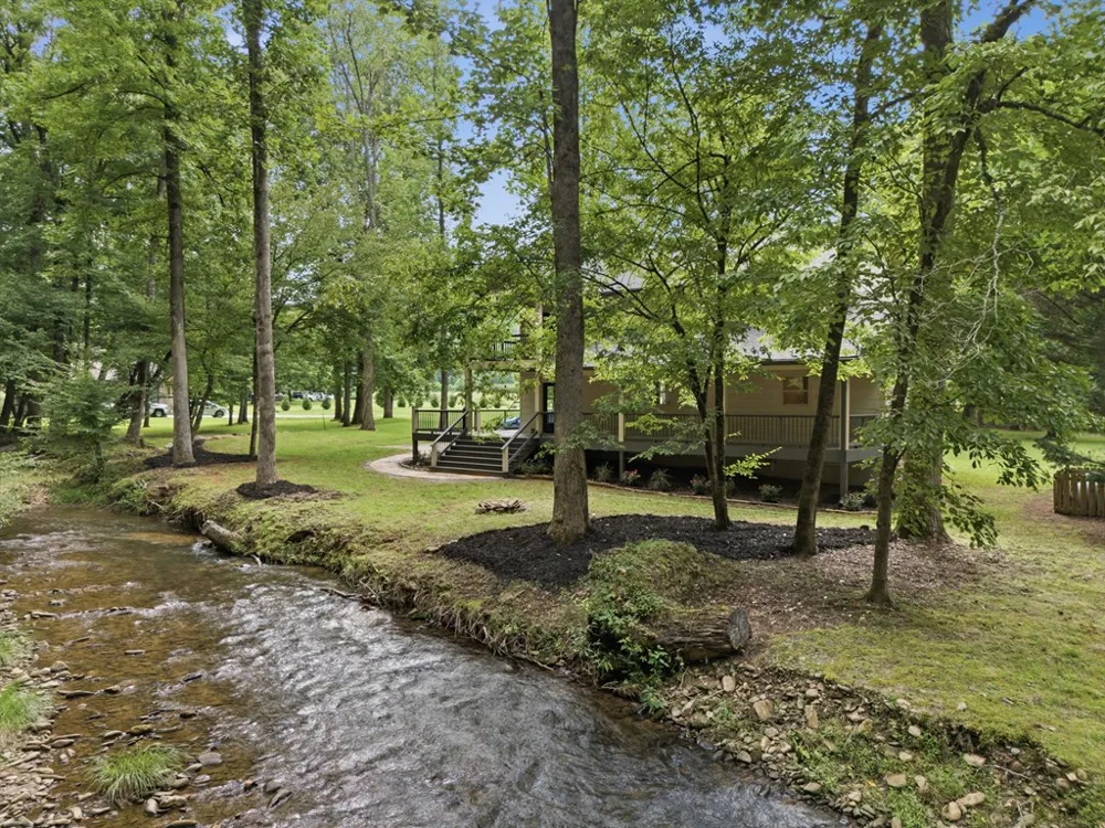 124 W Mountain Meadows Hayesville, NC 28904