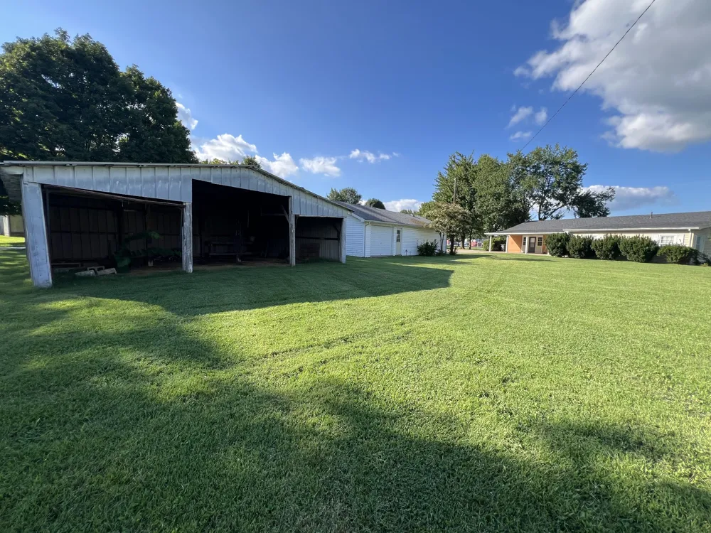638 N Broadway Portland, TN 37148