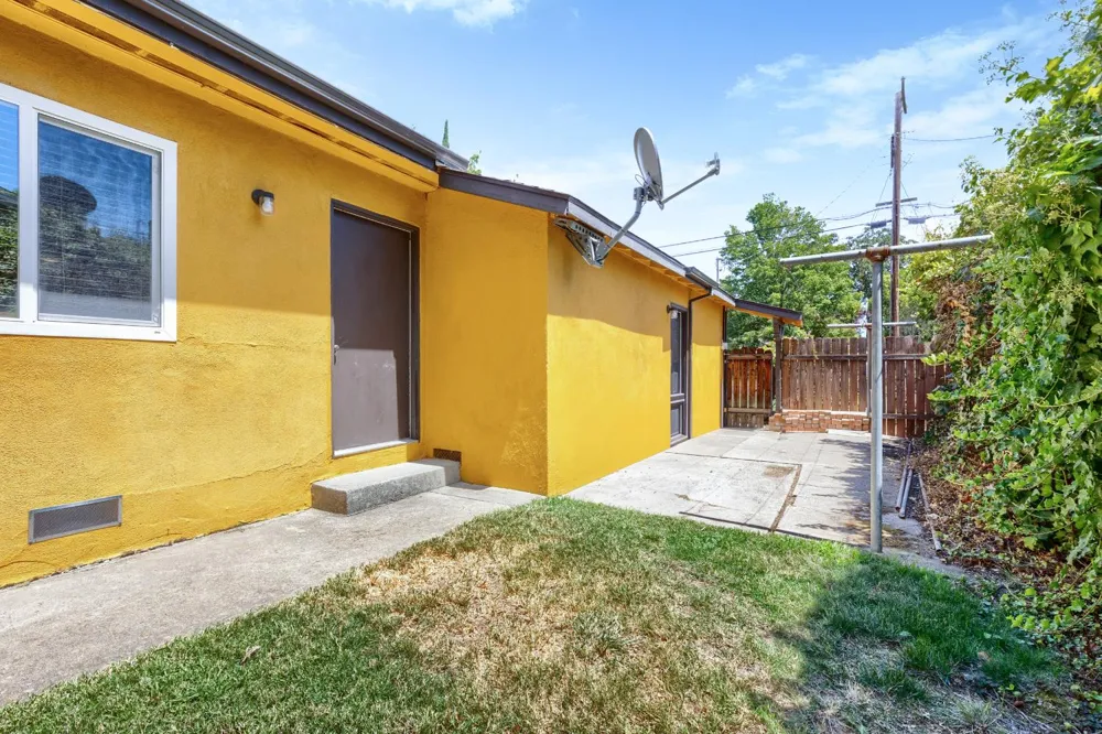 3536 Day Avenue Loomis, CA 95650