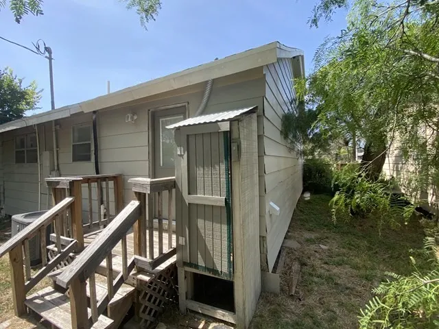 509 W Avenue B Kingsville, TX 78363