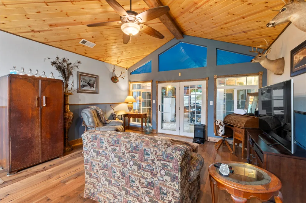 250 Whispering Oaks Trail Payne Springs, TX 75156