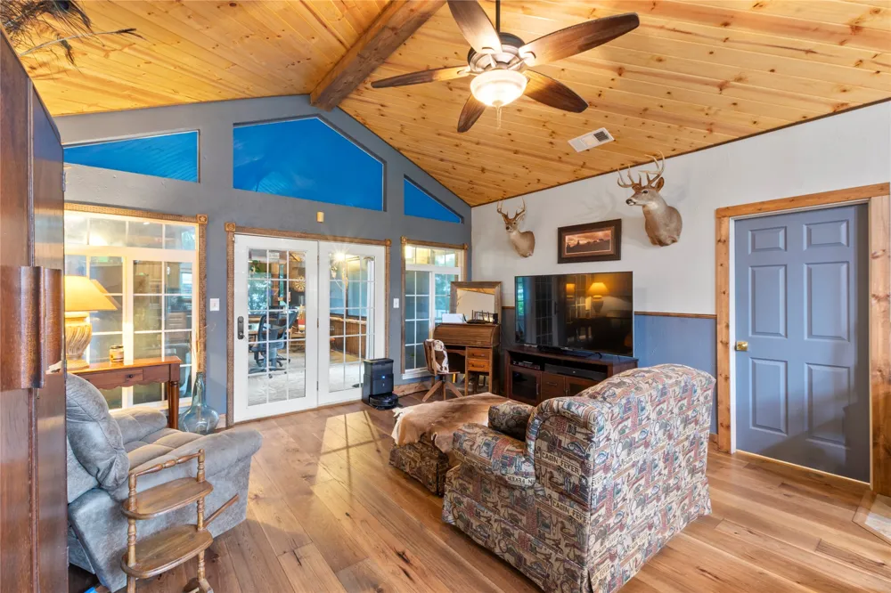 250 Whispering Oaks Trail Payne Springs, TX 75156