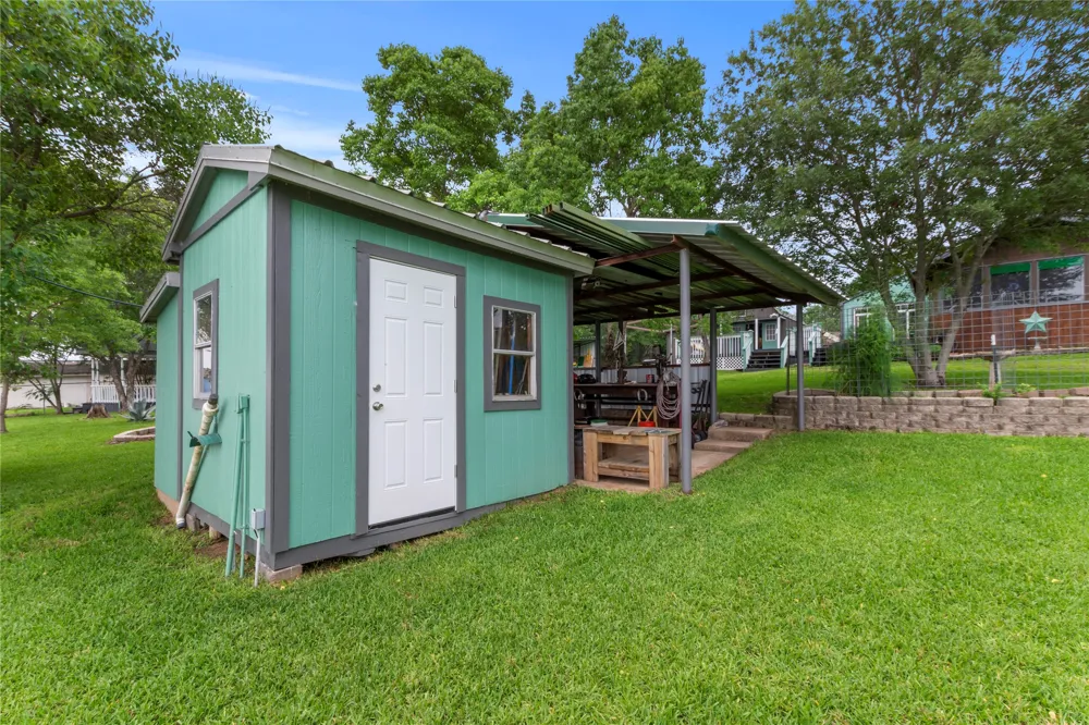250 Whispering Oaks Trail Payne Springs, TX 75156