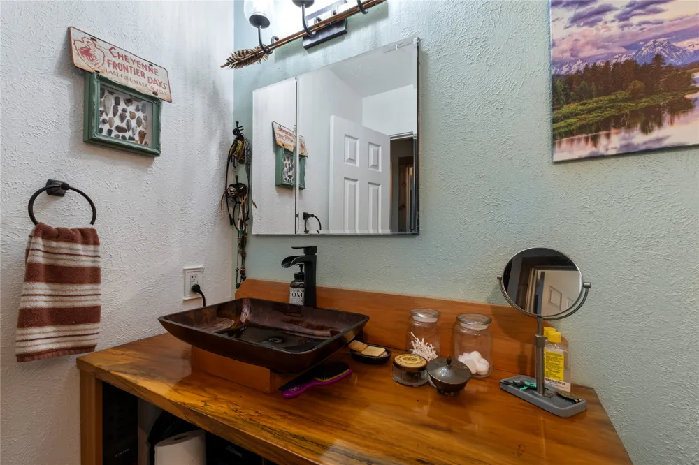 250 Whispering Oaks Trail Payne Springs, TX 75156