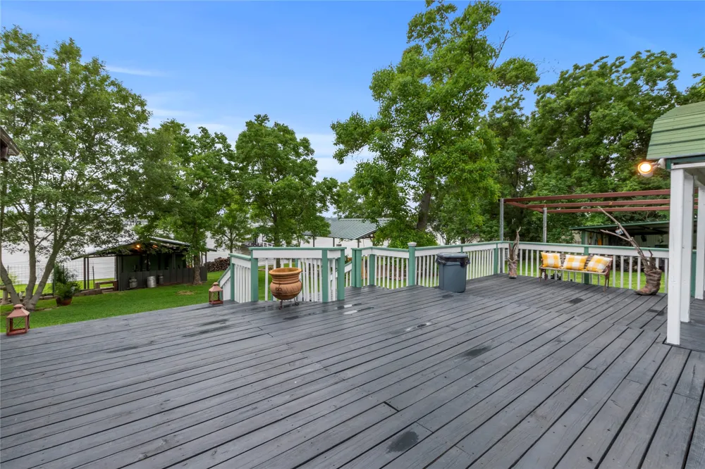 250 Whispering Oaks Trail Payne Springs, TX 75156