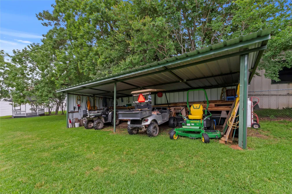 250 Whispering Oaks Trail Payne Springs, TX 75156