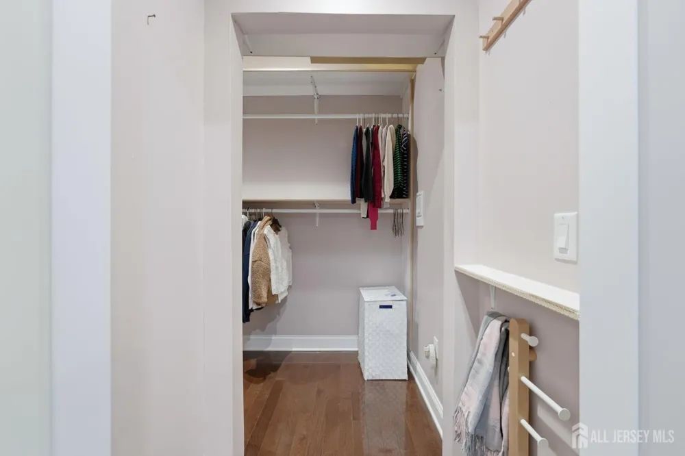 3945 Park Avenue Edison, NJ 08820