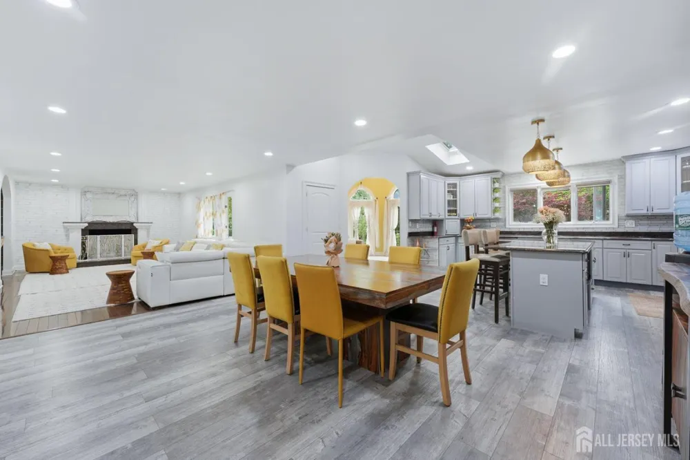 3945 Park Avenue Edison, NJ 08820