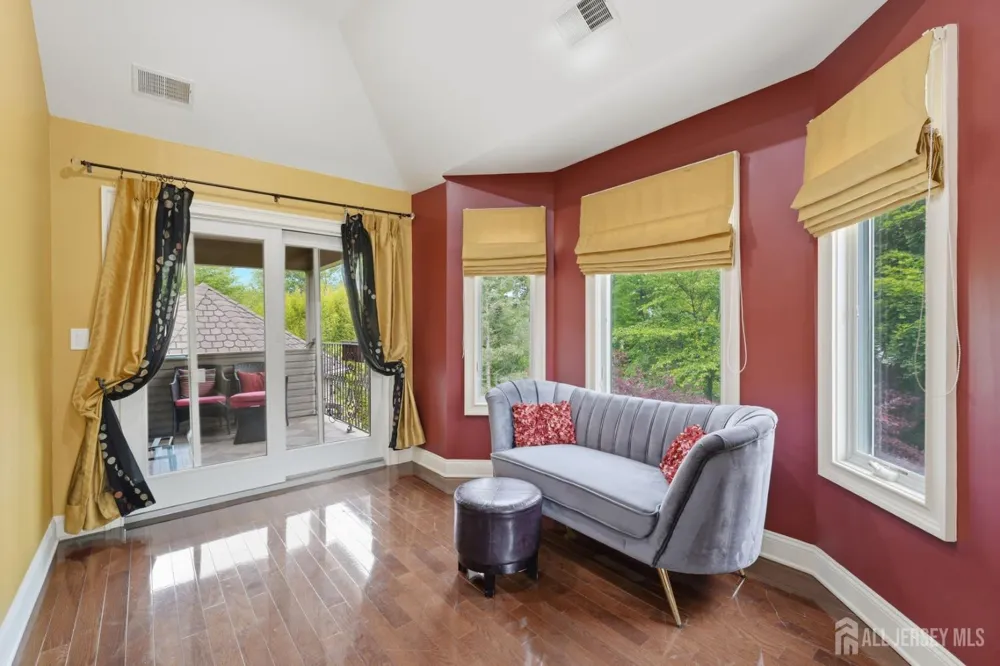 3945 Park Avenue Edison, NJ 08820