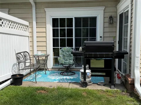 25588 Sun Sail Court