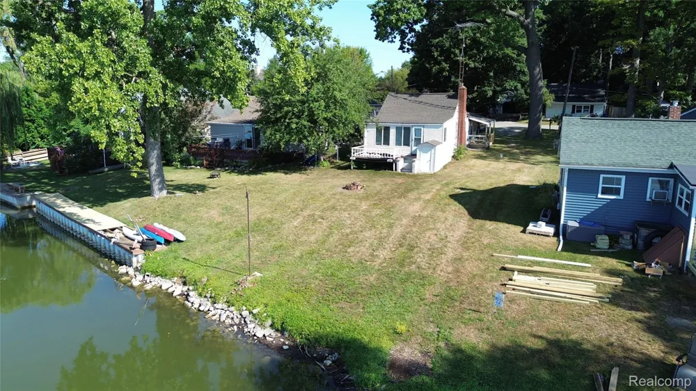 4181 Minnetonka Drive Fenton Charter Township, MI 48451