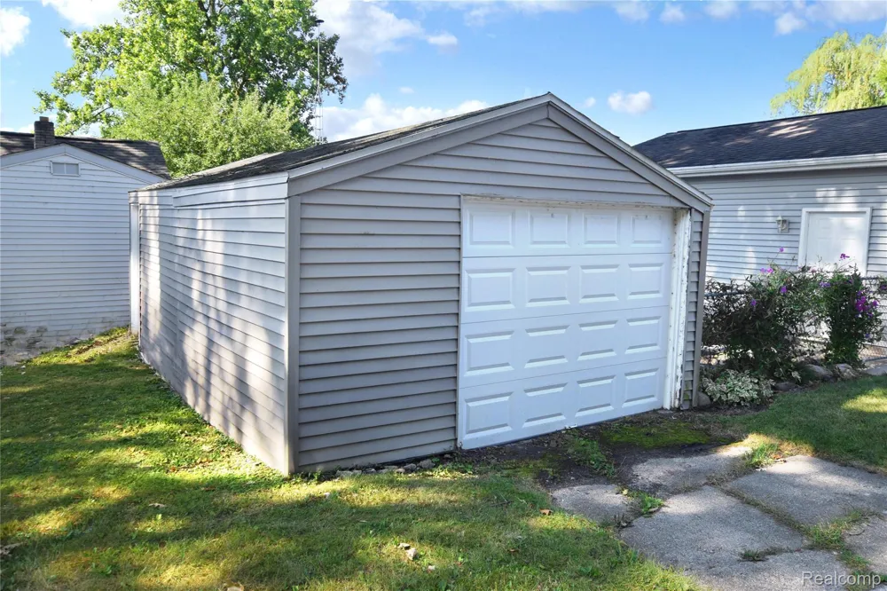 4181 Minnetonka Drive Fenton Charter Township, MI 48451