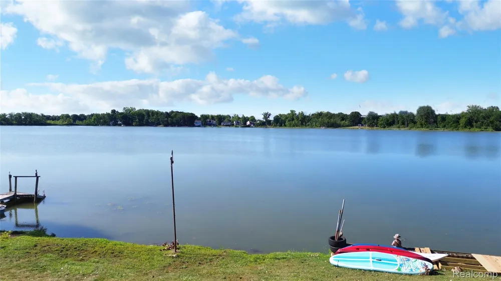 4181 Minnetonka Drive Fenton Charter Township, MI 48451