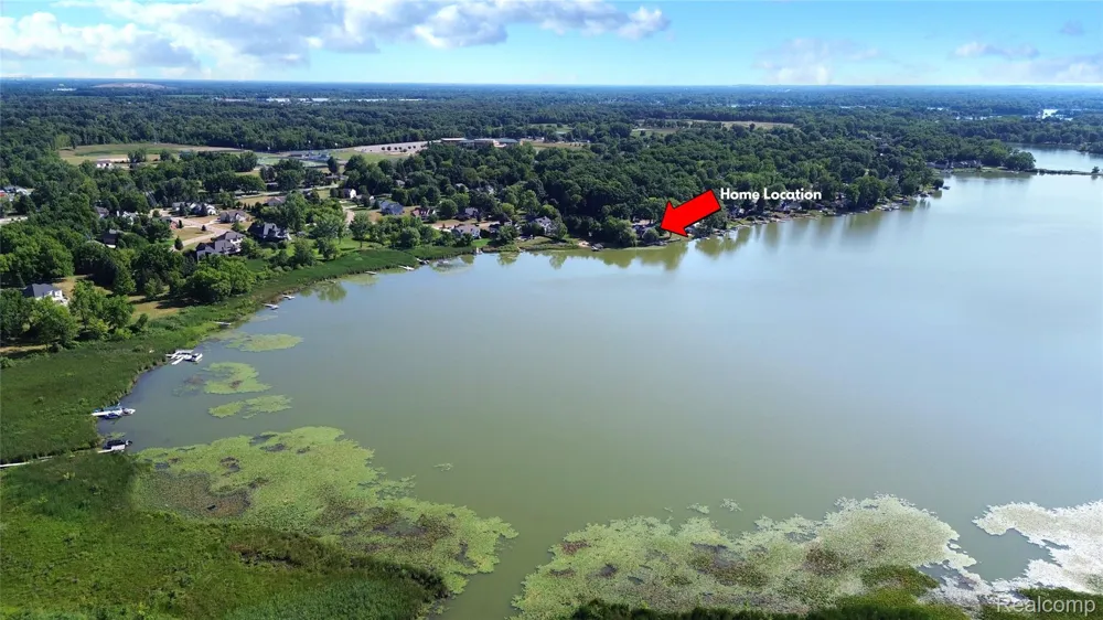 4181 Minnetonka Drive Fenton Charter Township, MI 48451