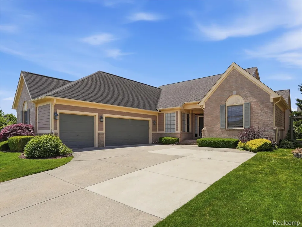 59759 Glacier Ridge Washington Township, MI 48094