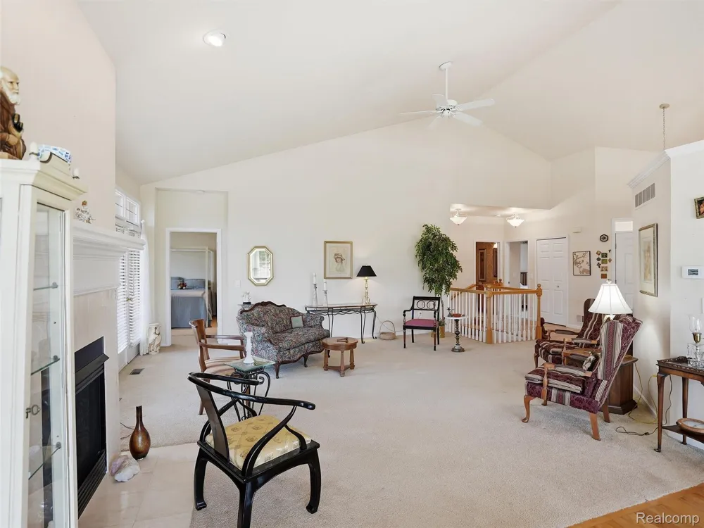 59759 Glacier Ridge Washington Township, MI 48094