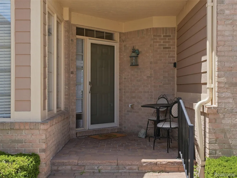 59759 Glacier Ridge Washington Township, MI 48094