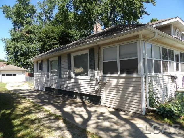616 Orange Street Jackson City, MI 49202