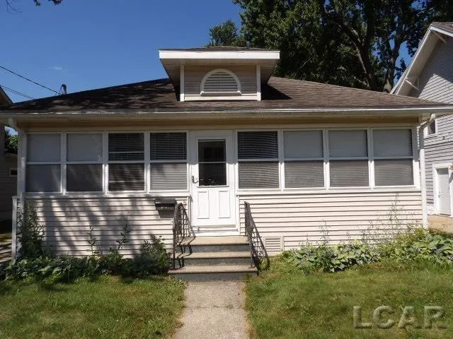 616 Orange Street Jackson City, MI 49202