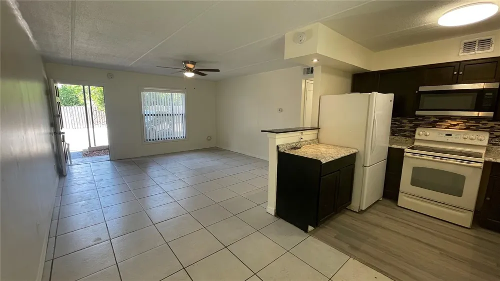2800 E 113TH AVENUE #B2113 Tampa, FL 33612