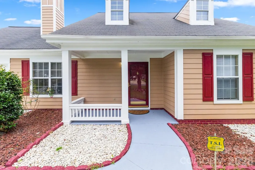 384 Cedarcroft Drive Mooresville, NC 28115