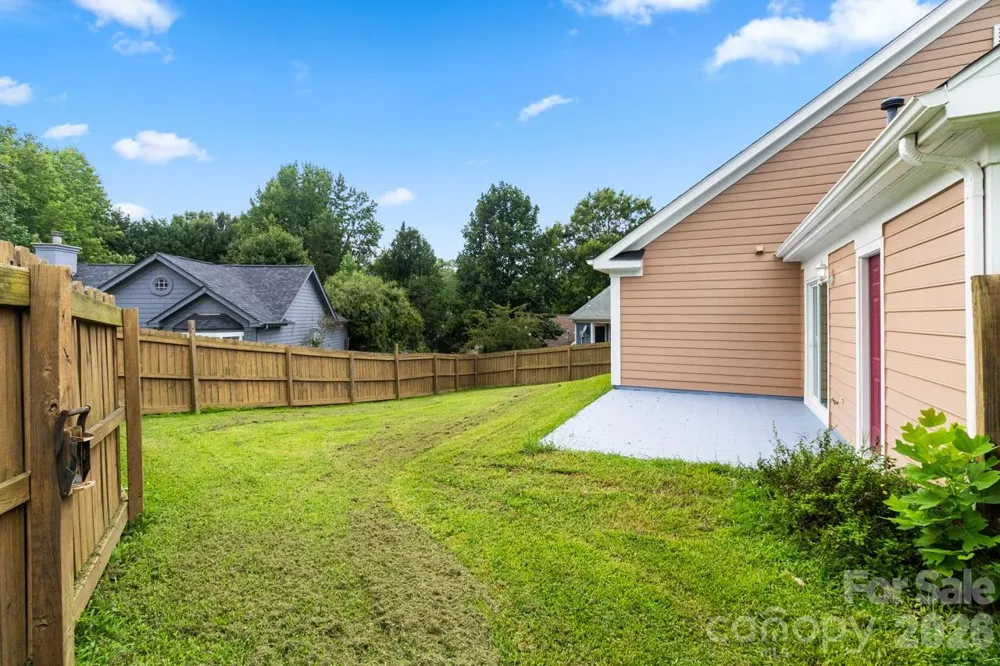 384 Cedarcroft Drive Mooresville, NC 28115