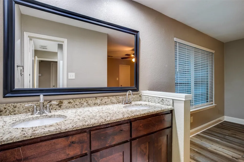 2917 Penny Lane Euless, TX 76039