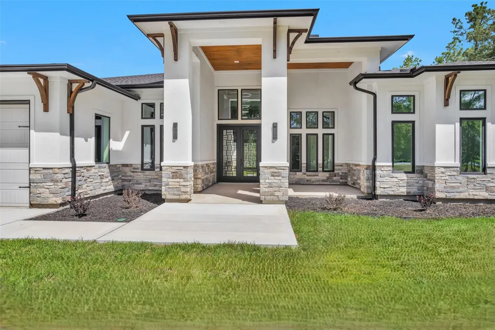 27900 E Stallion Lane Waller, TX 77484