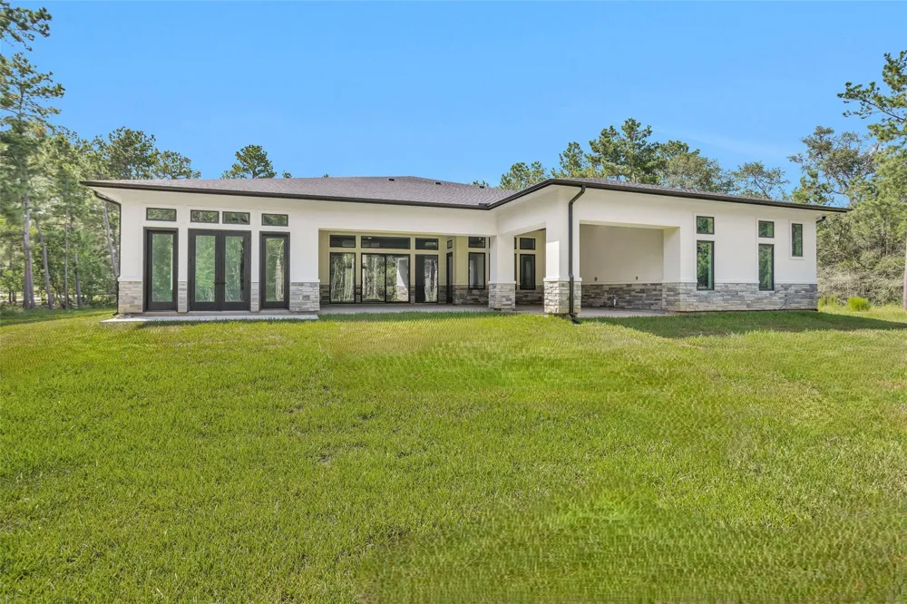 27900 E Stallion Lane Waller, TX 77484