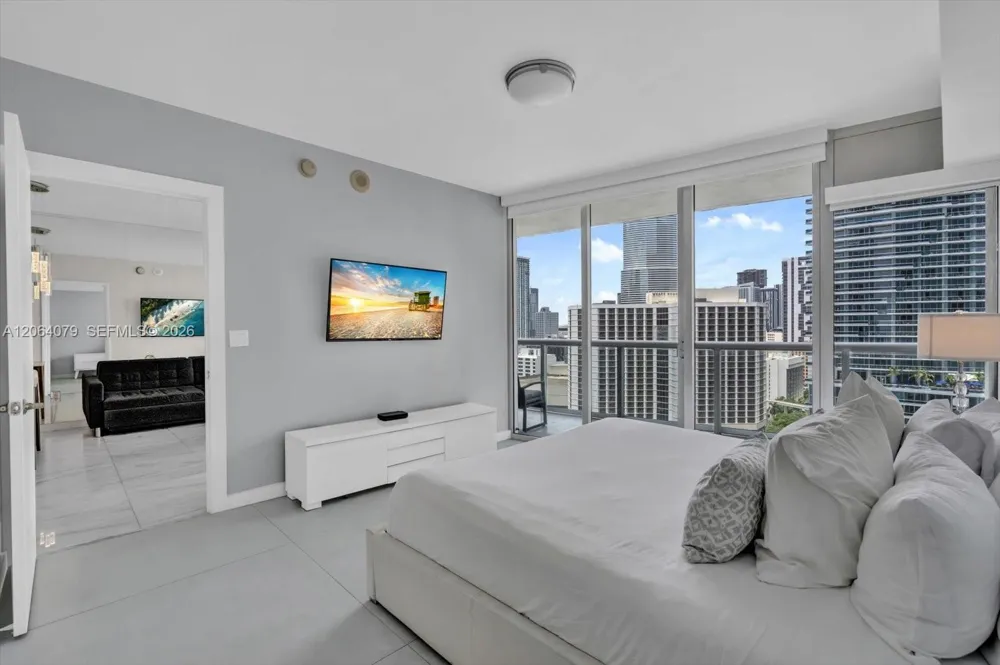 485 Brickell Ave #2103 Miami, FL 33131