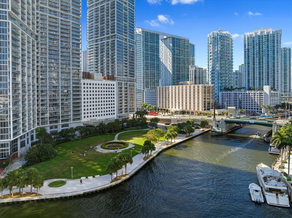 485 Brickell Ave #2103 Miami, FL 33131
