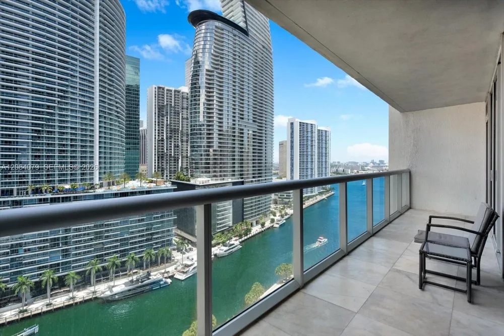 485 Brickell Ave #2103 Miami, FL 33131