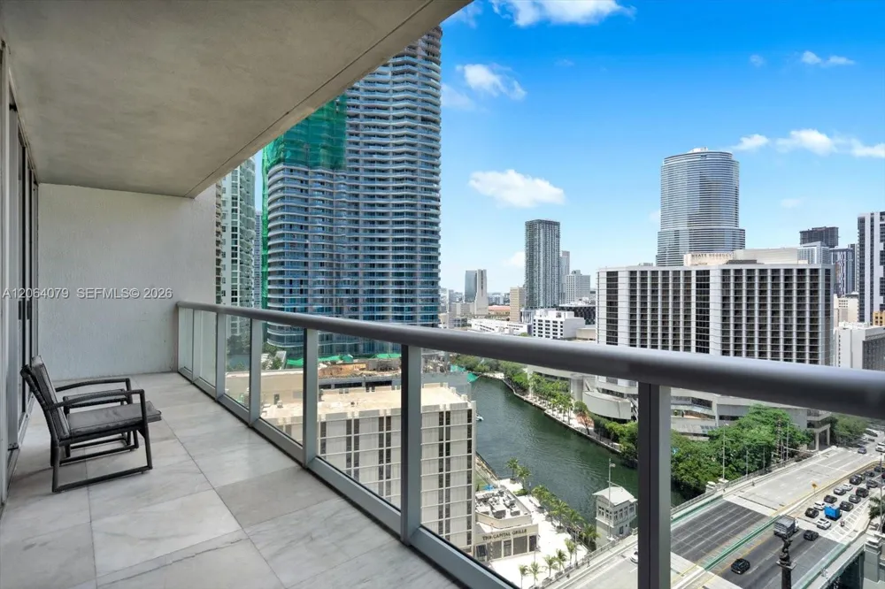 485 Brickell Ave #2103 Miami, FL 33131