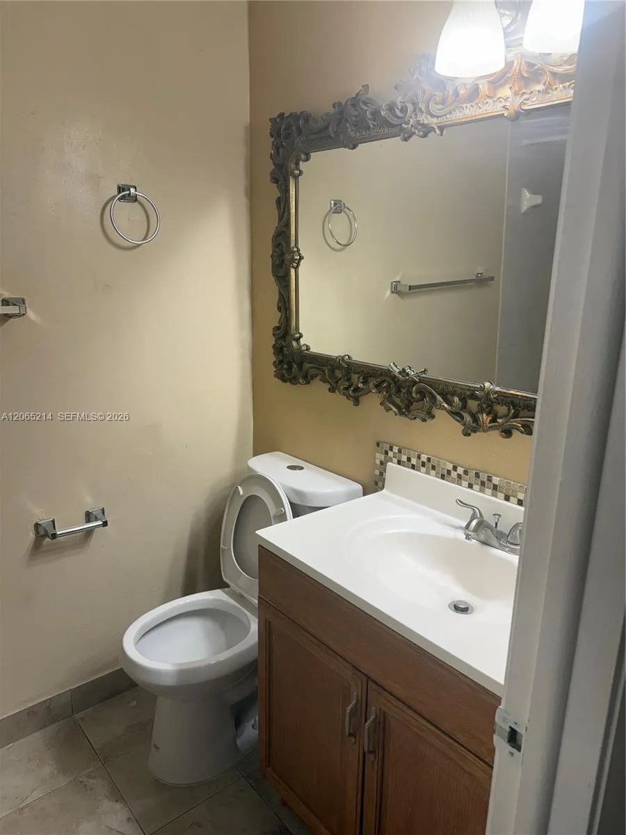 722 NW 125th Ct #B Miami, FL 33182