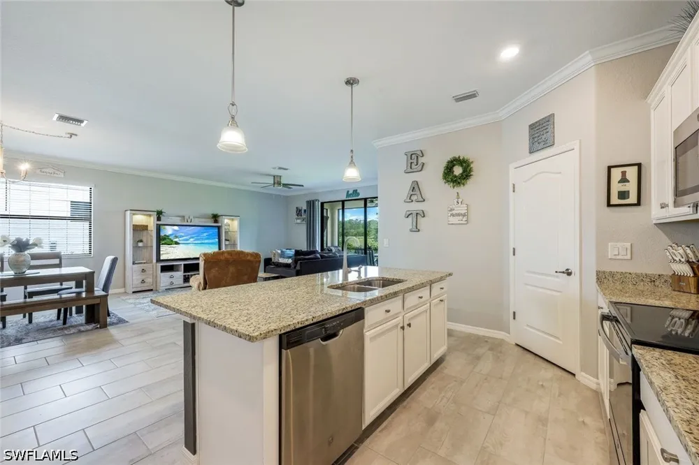 THE PLACE BOULEVARD Estero, FL 33928