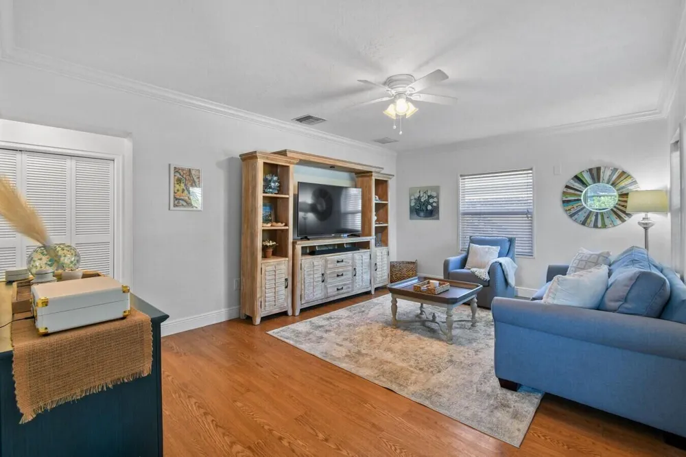 444 ZEPHYR WAY Juno Beach, FL 33408