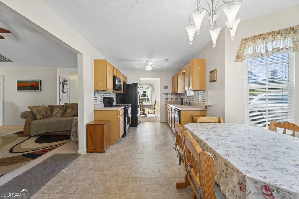 398 Clydes WAY Jackson, GA 30233