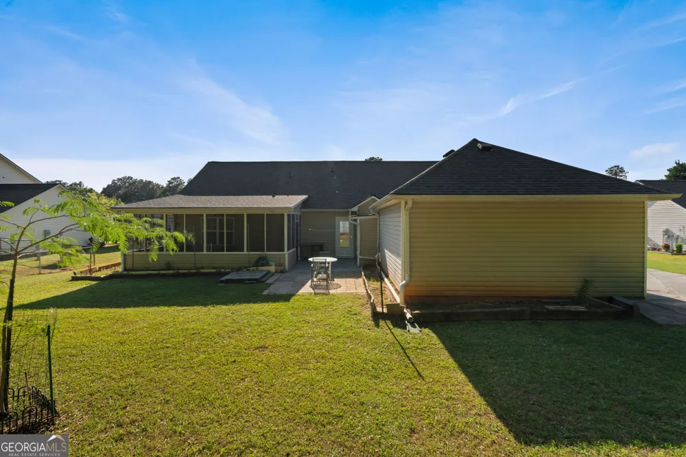 398 Clydes WAY Jackson, GA 30233