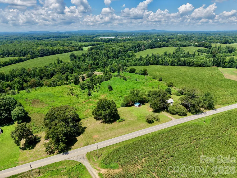 1315 Harmony Highway Hamptonville, NC 27020