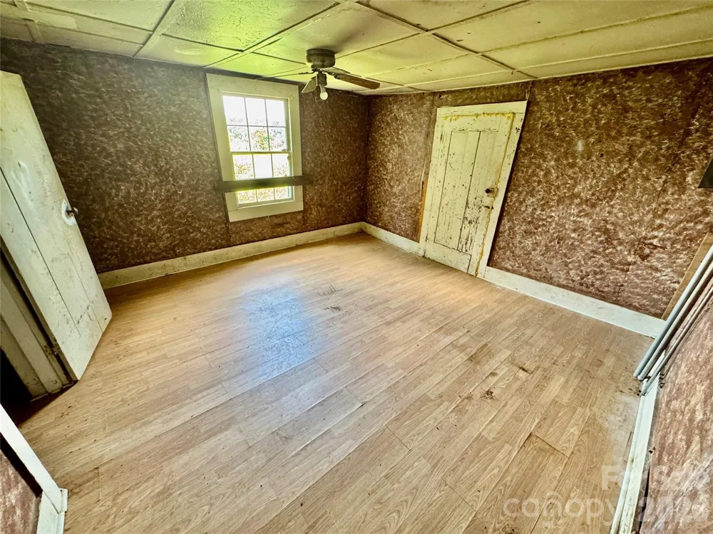 1315 Harmony Highway Hamptonville, NC 27020