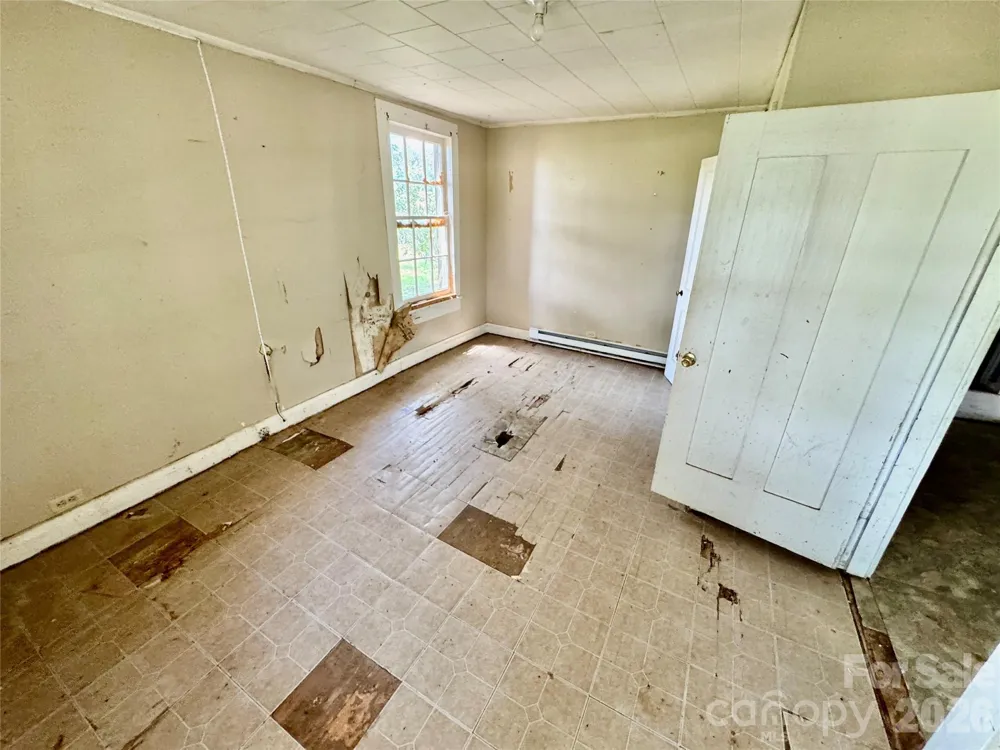 1315 Harmony Highway Hamptonville, NC 27020