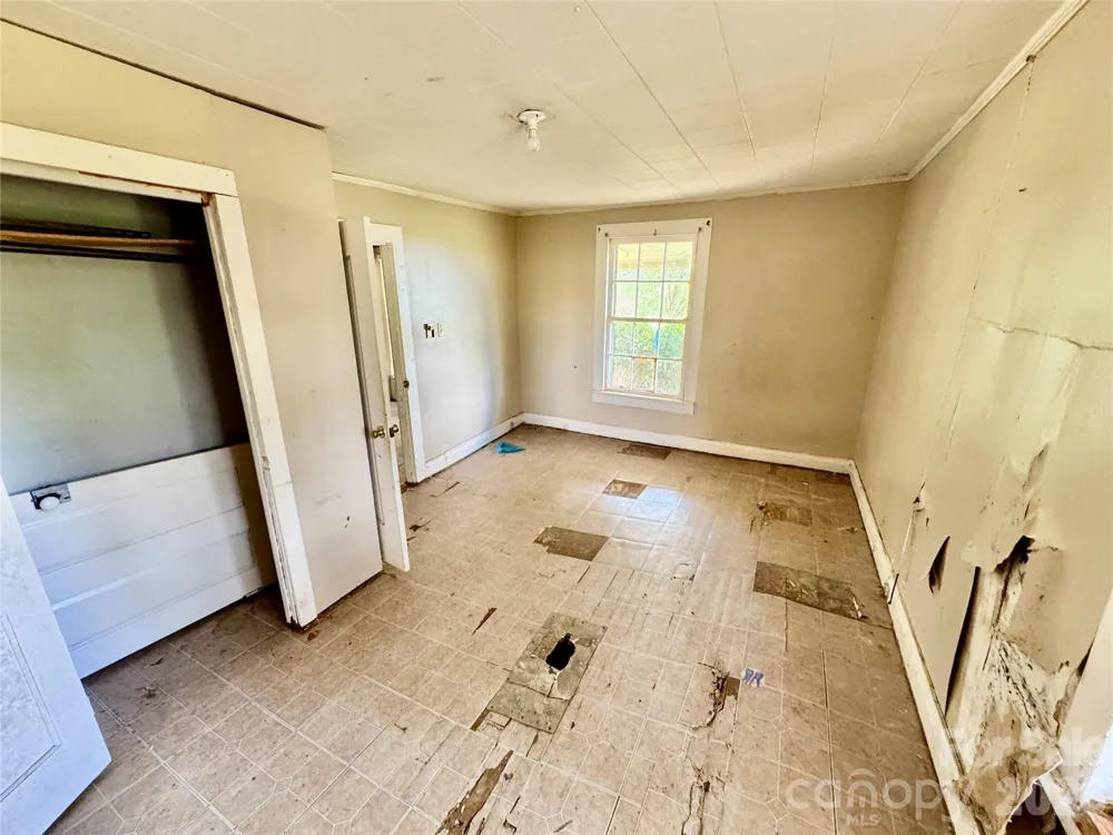 1315 Harmony Highway Hamptonville, NC 27020