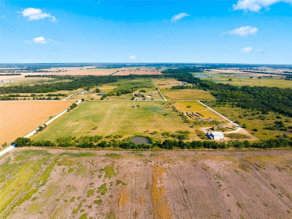 211 CR 172 Mart, TX 76664
