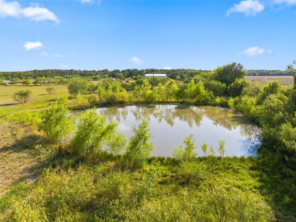 211 CR 172 Mart, TX 76664