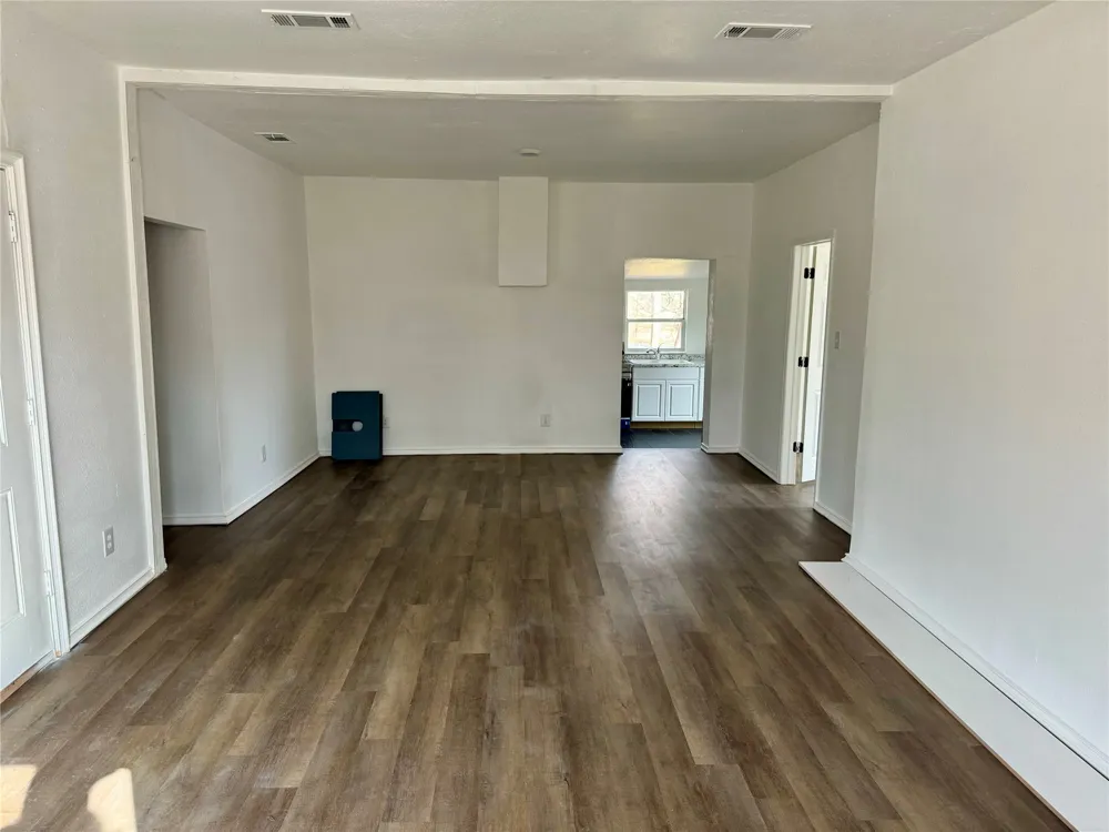 400 S 4th Street Bonham, TX 75418